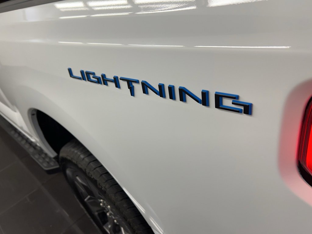 Certified 2025 Ford F150 Lightning Lariat image 39