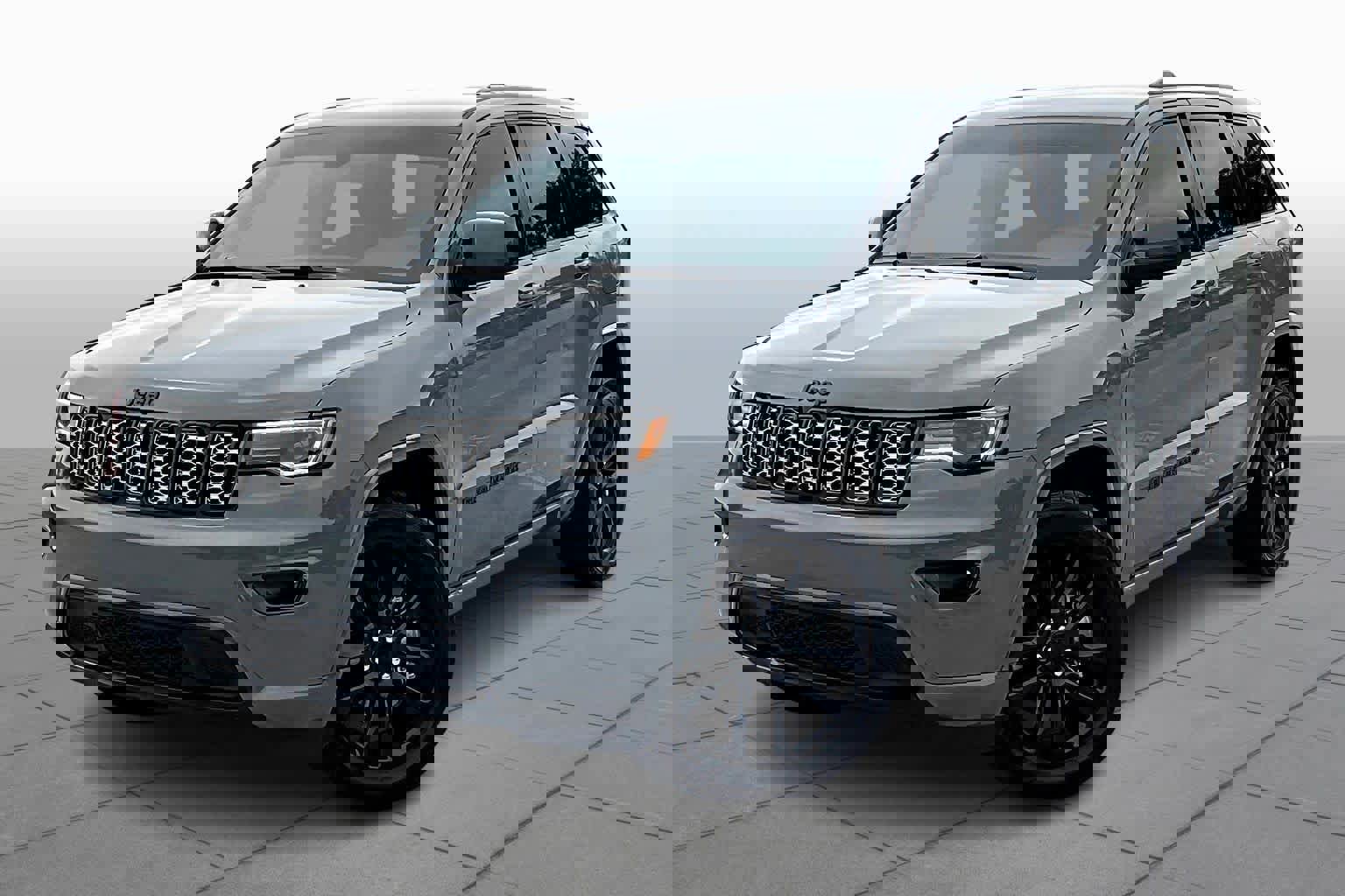 Used 2022 Jeep Grand Cherokee Laredo X image 1