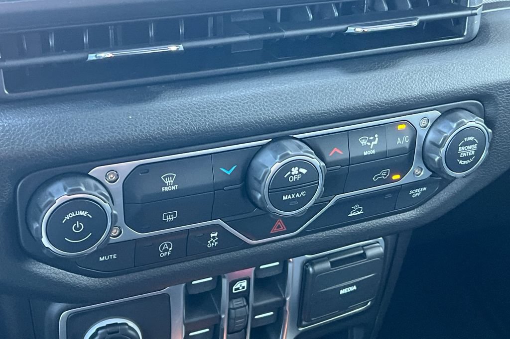 New 2026 Jeep Gladiator Sport AWD/4WD image 19