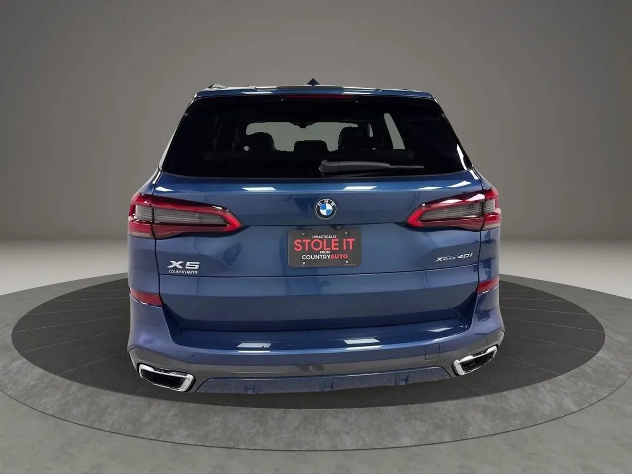 Used 2019 BMW X5 xDrive40i w/ M Sport Package image 4