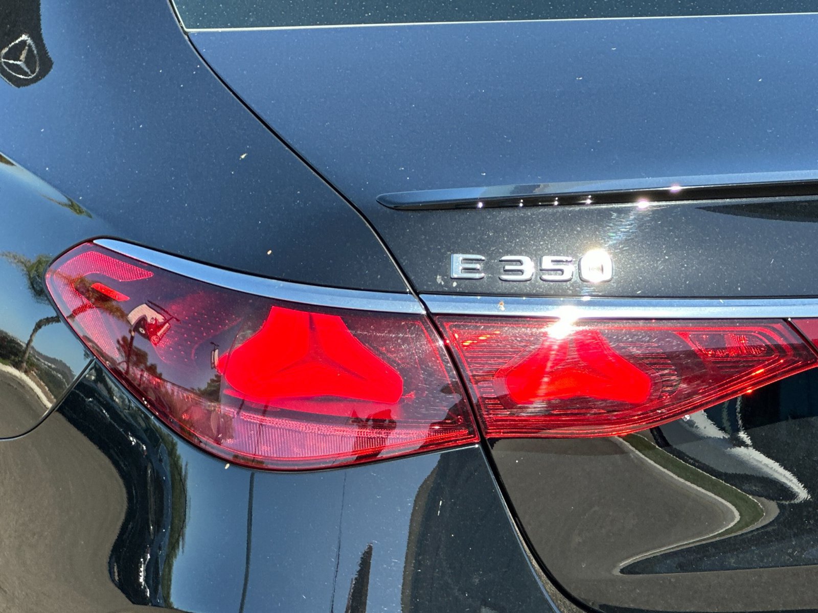 Certified 2024 Mercedes-Benz E 350 4MATIC Sedan image 33