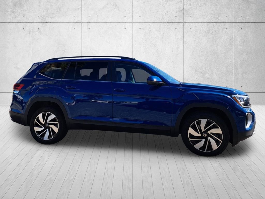 Used 2026 Volkswagen Atlas SE image 3