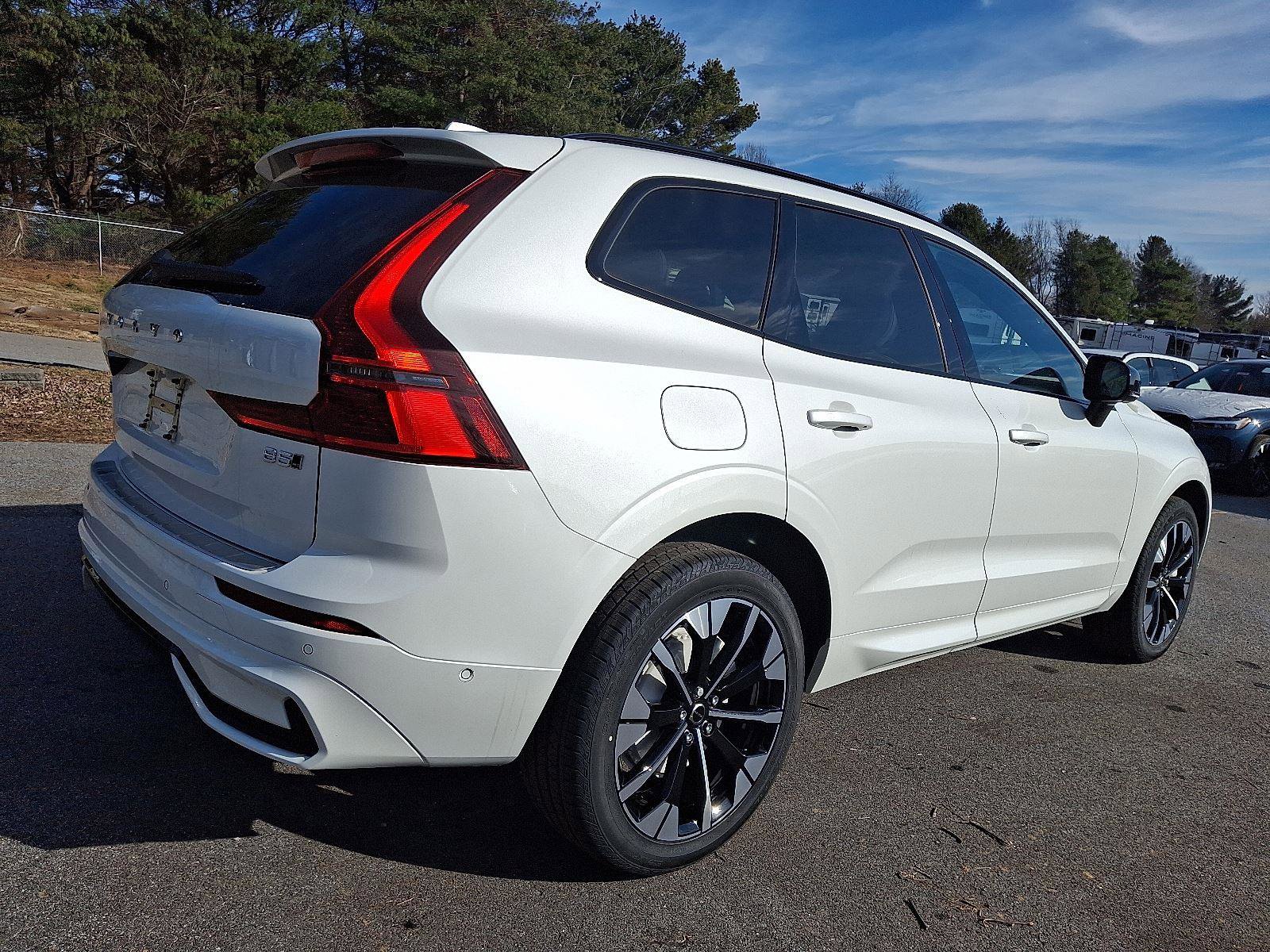 New 2026 Volvo XC60 B5 Plus w/ Protection Package Premier image 4