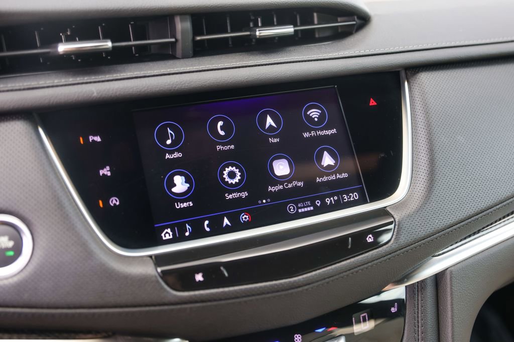 Certified 2025 Cadillac XT5 Sportv w/ Technology Package AWD/4WD image 16