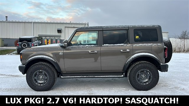 New 2025 Ford Bronco Outer Banks w/ Sasquatch Package image 3