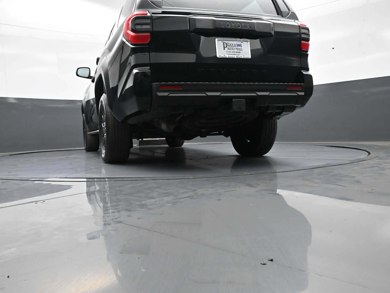 Certified 2025 Toyota 4Runner SR5 AWD/4WD image 30