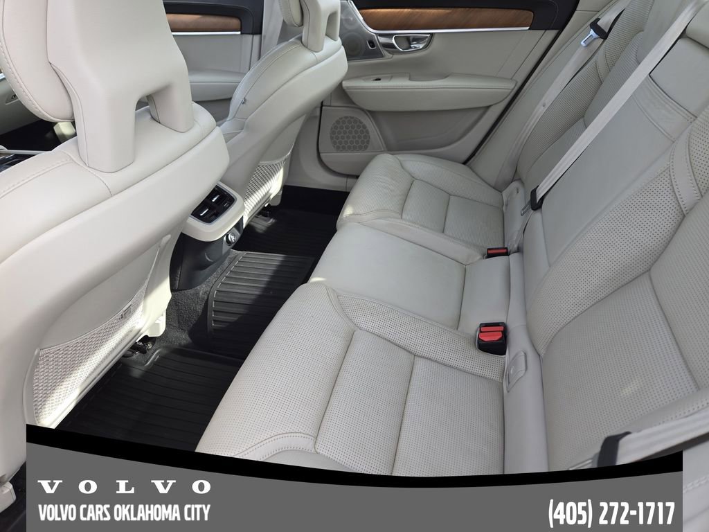 Used 2017 Volvo S90 T6 Inscription w/ Vision Package image 29