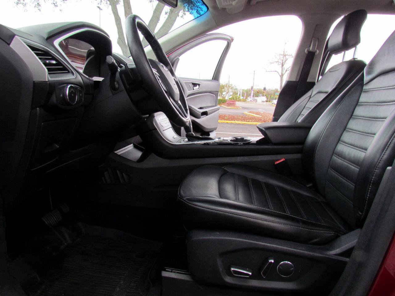 Used 2017 Ford Edge SEL w/ Equipment Group 201A FWD image 18