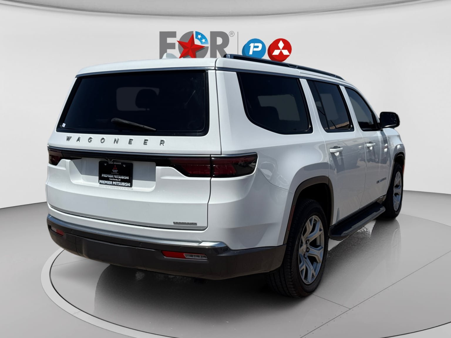 Used 2022 Jeep Wagoneer Series II RWD image 5