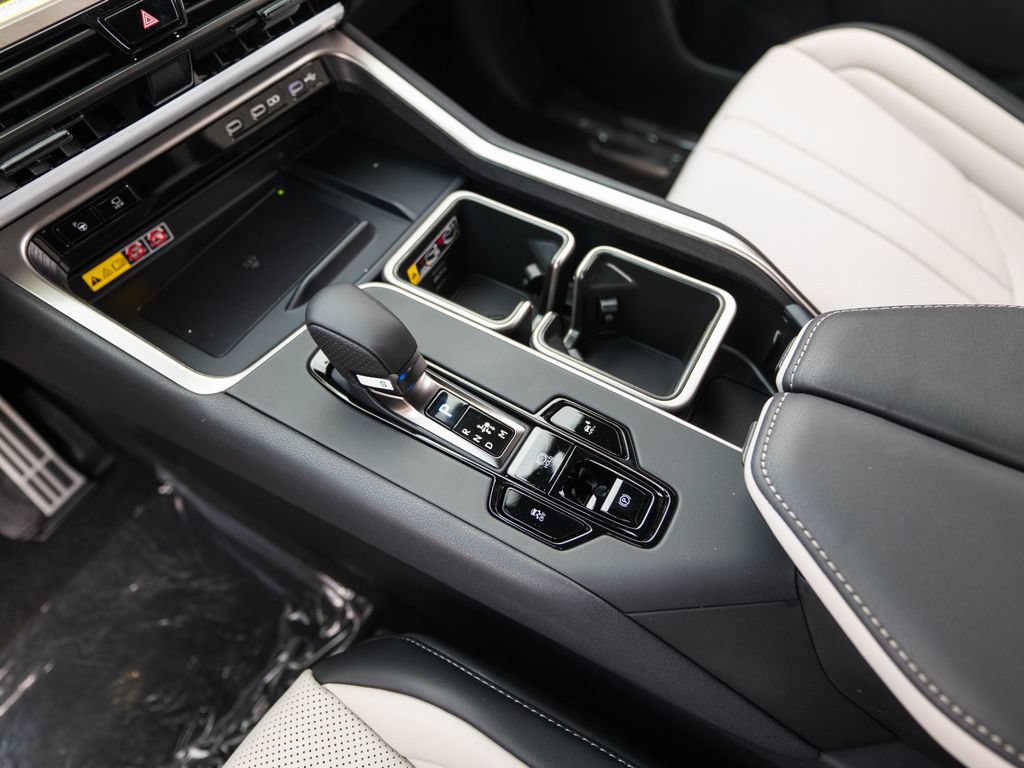 New 2026 Lexus TX 500h AWD image 24