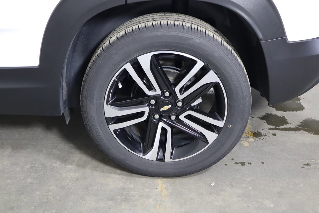 Used 2024 Chevrolet TrailBlazer LT w/ Convenience Package FWD image 41