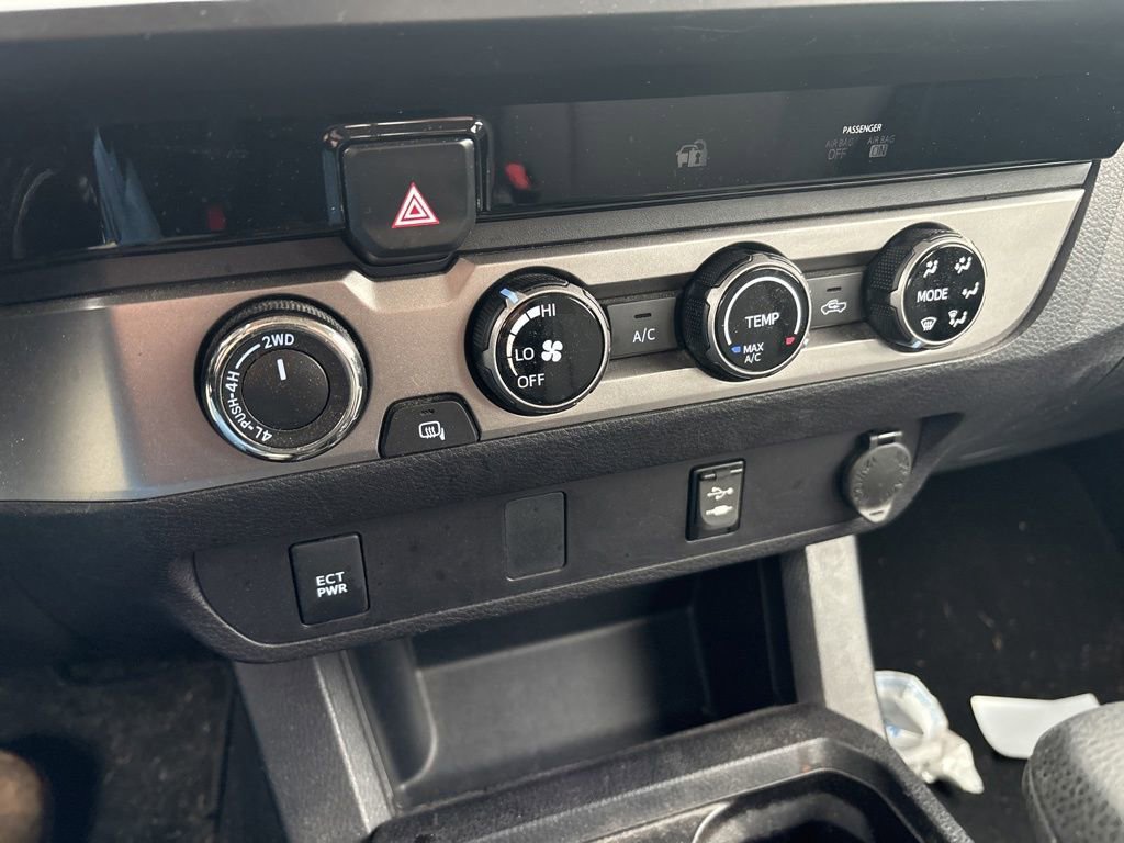 Used 2017 Toyota Tacoma SR image 24