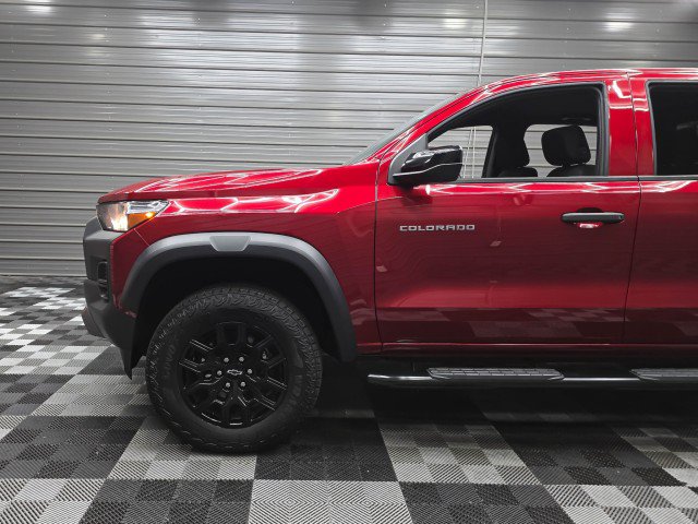 Used 2023 Chevrolet Colorado Trail Boss w/ Technology Package AWD/4WD image 39