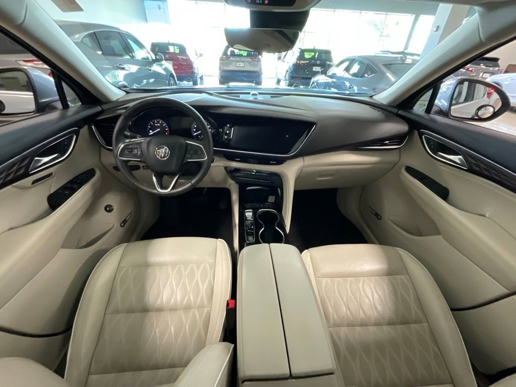 Used 2023 Buick Envision Avenir FWD image 8