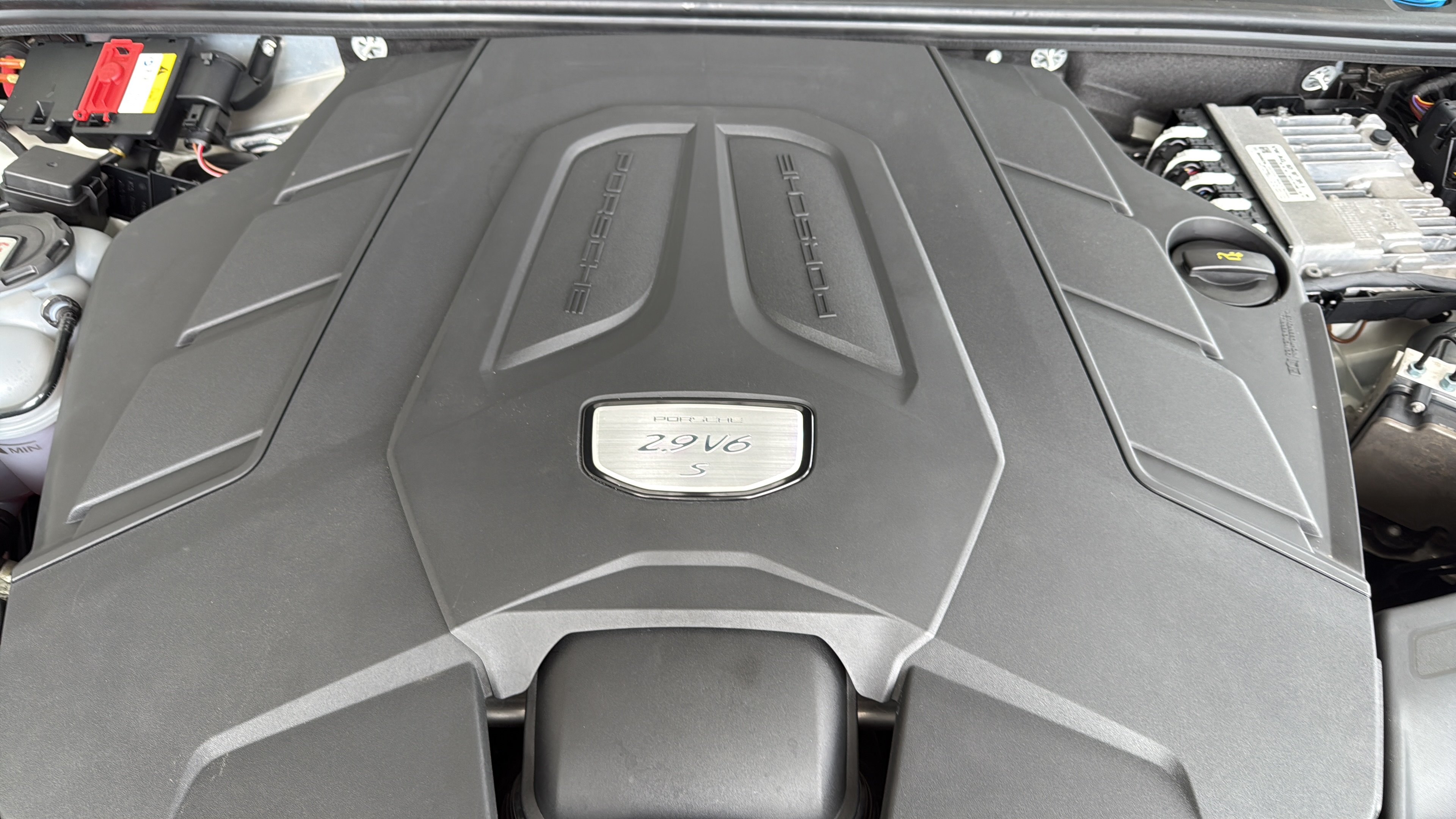 Used 2021 Porsche Cayenne S AWD/4WD image 44