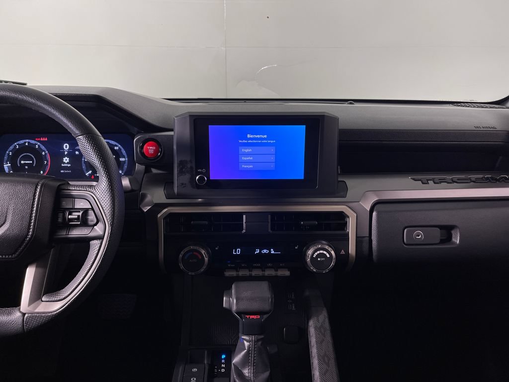 Certified 2025 Toyota Tacoma TRD Off-Road AWD/4WD image 15