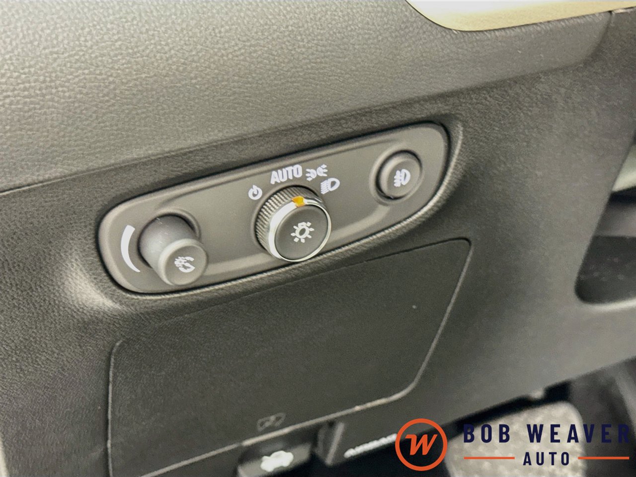 Used 2023 Buick Encore GX Preferred w/ Cold Weather Comfort Package AWD/4WD image 12