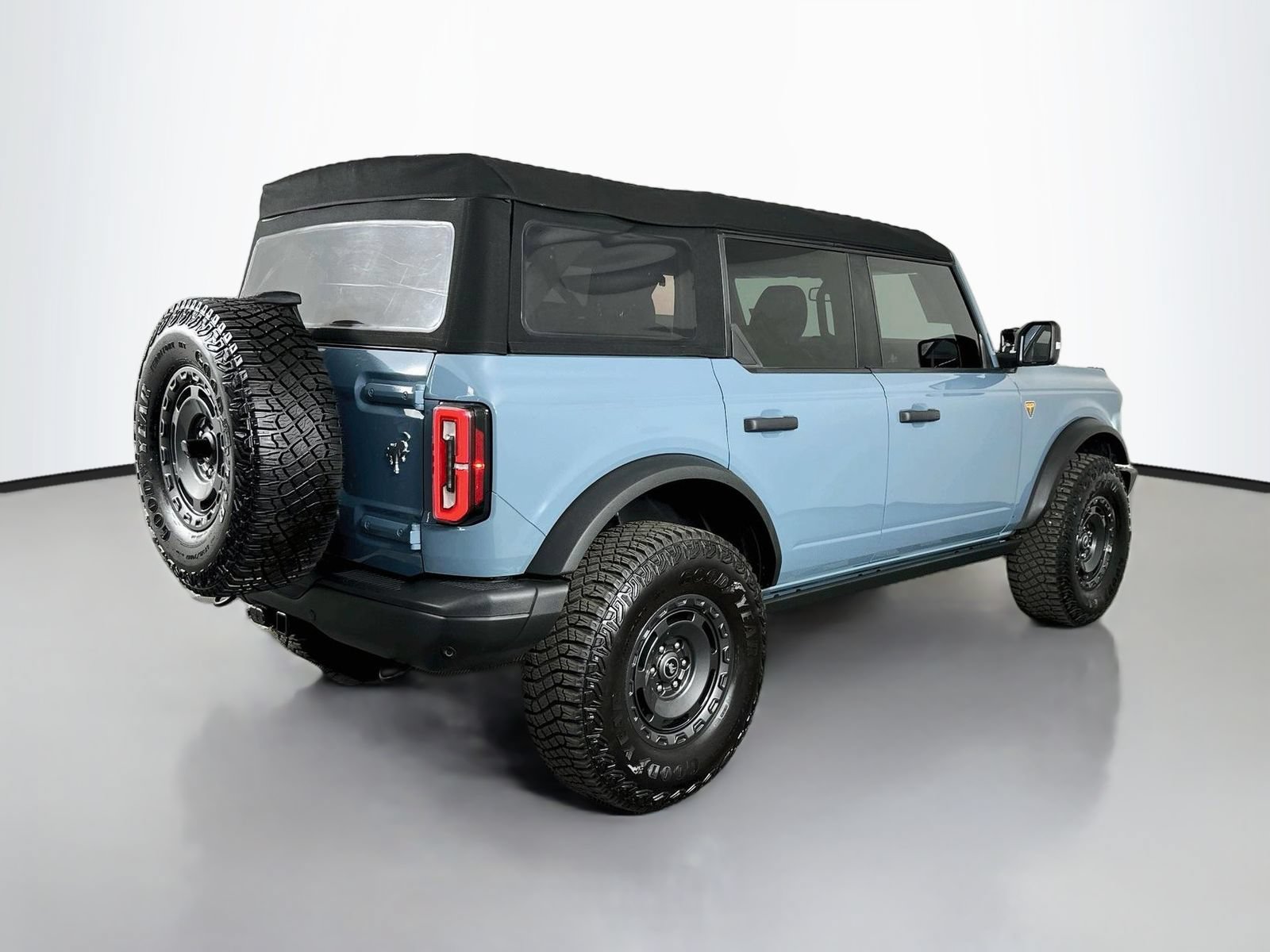 Used 2023 Ford Bronco Badlands AWD/4WD image 8