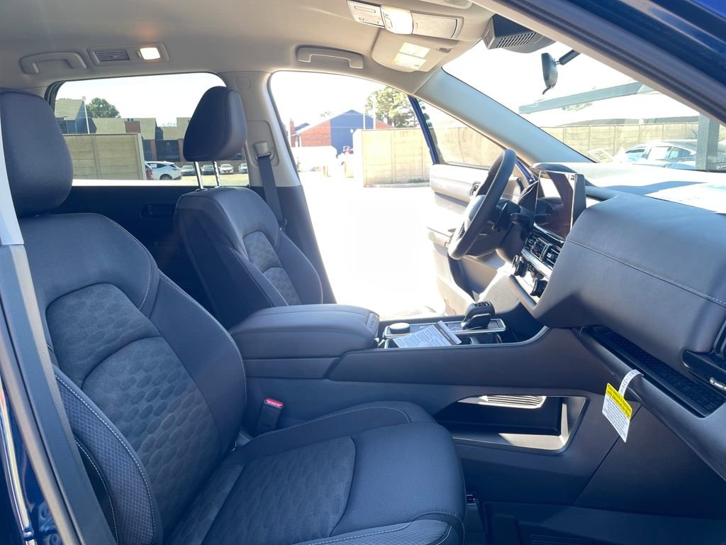 New 2026 Nissan Pathfinder SV AWD/4WD image 44