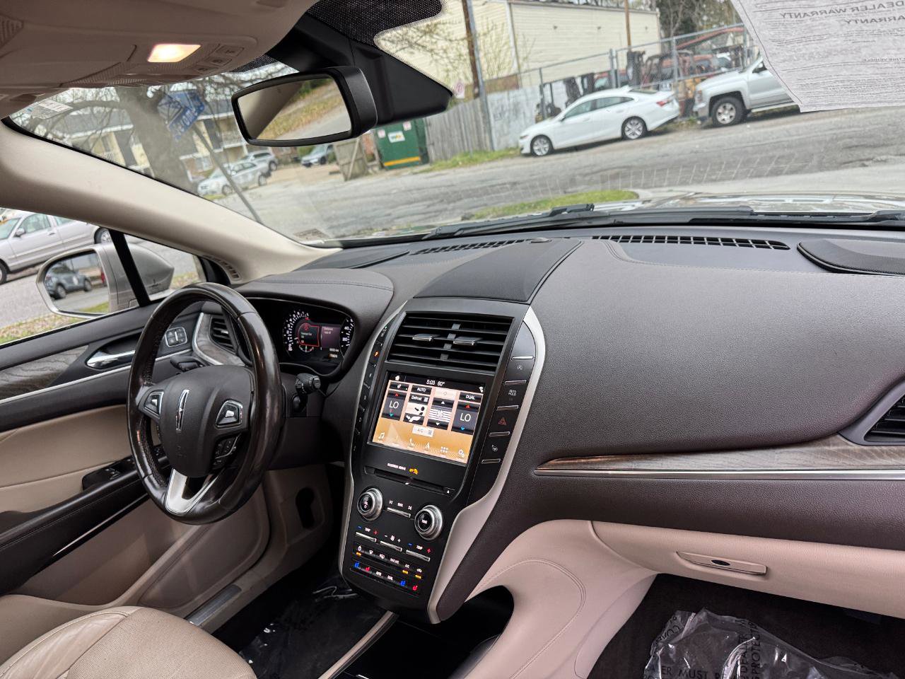 Used 2019 Lincoln MKC Reserve image 17