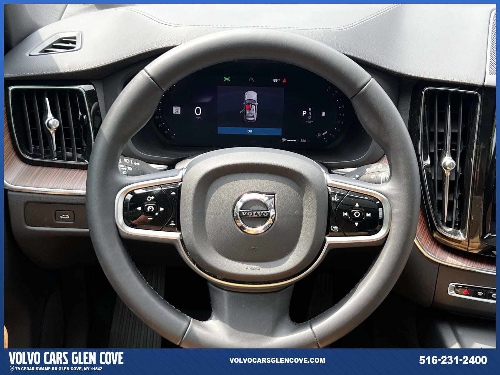 Certified 2025 Volvo XC60 B5 Ultra w/ Protection Package Premier AWD/4WD image 13