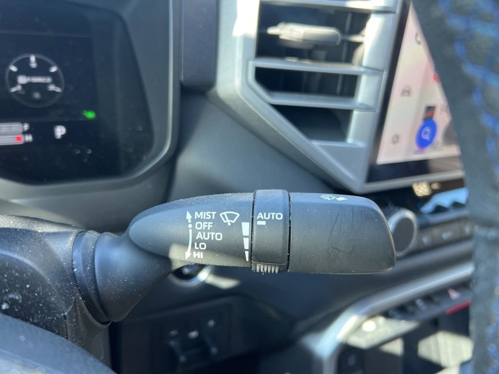 Used 2022 Toyota Tundra Platinum w/ Advanced Package image 28