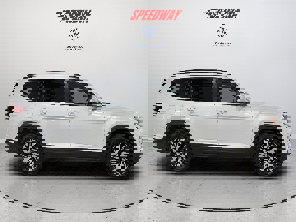 New 2026 Volkswagen Atlas SE image 8