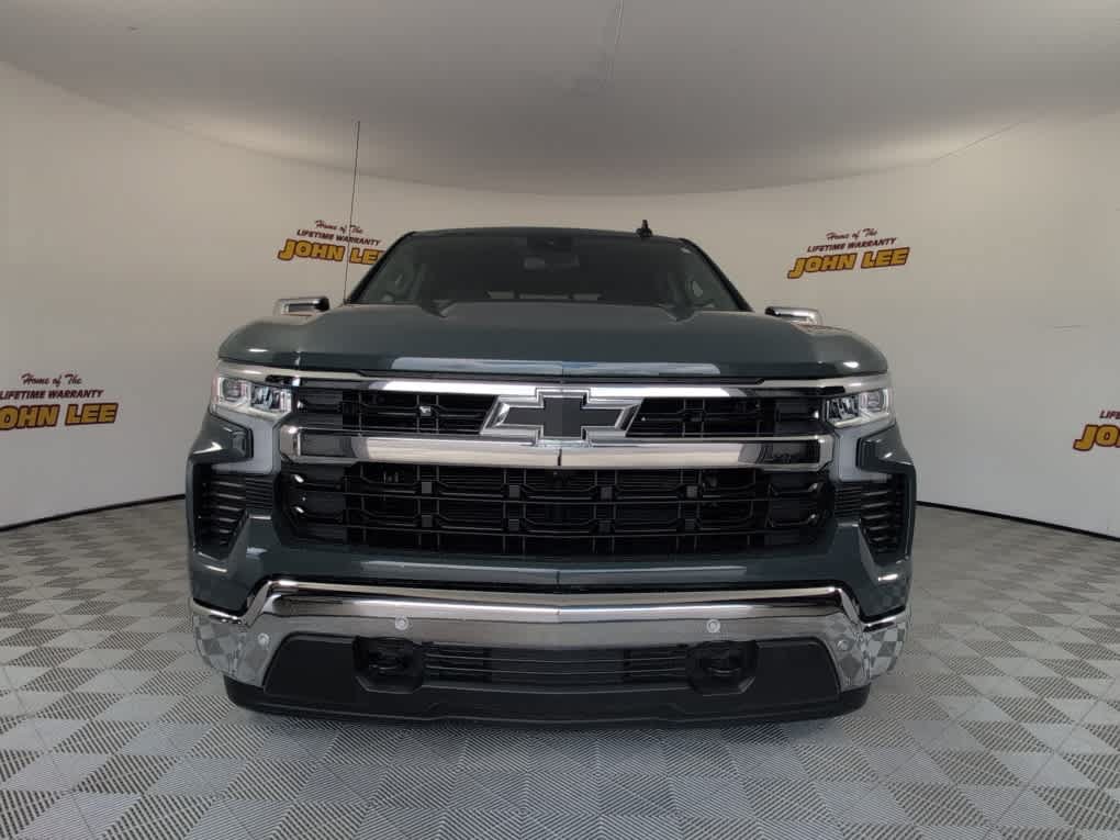 Used 2025 Chevrolet Silverado 1500 LT w/ Safety Package AWD/4WD image 9