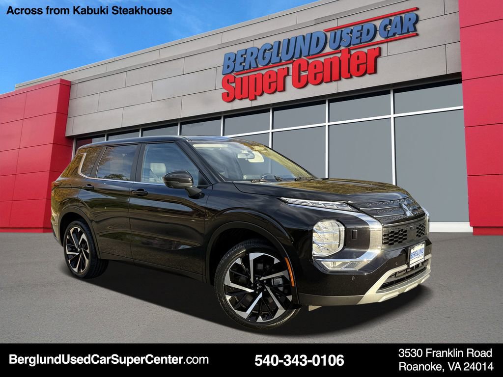 Used 2024 Mitsubishi Outlander SE