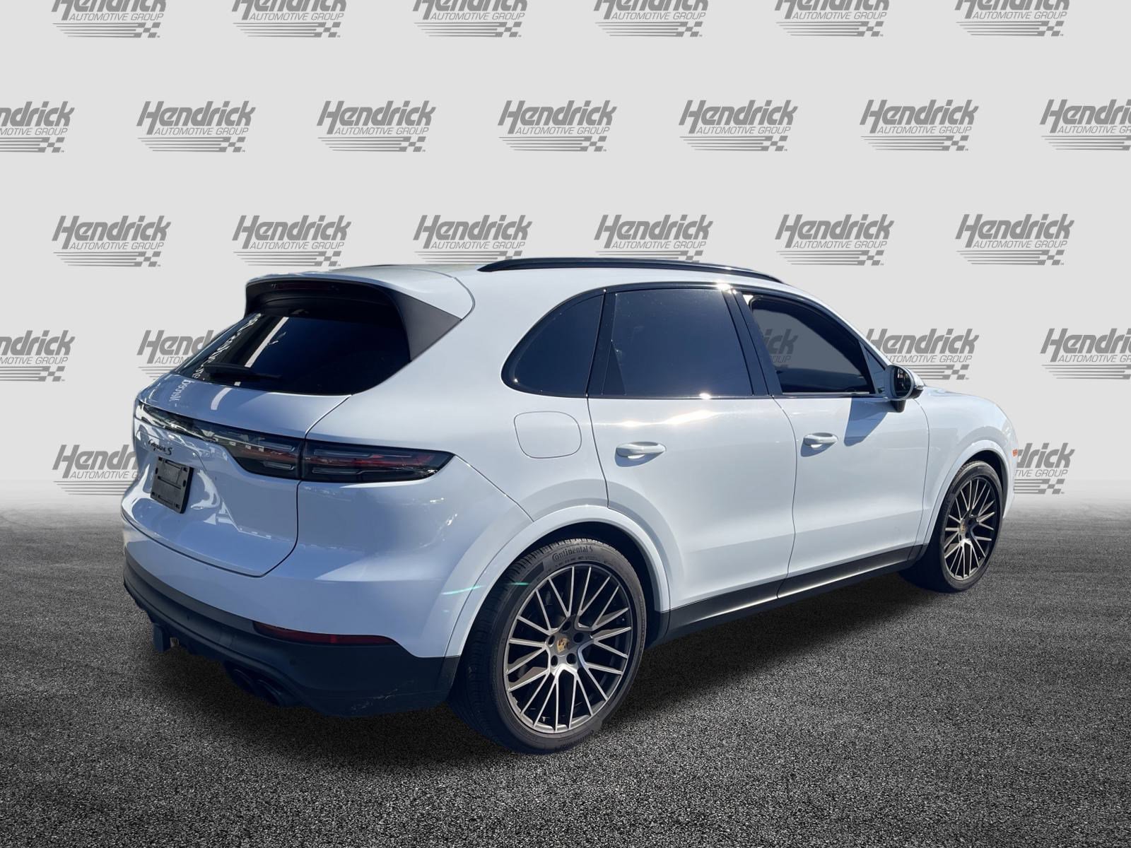 Used 2023 Porsche Cayenne S image 10