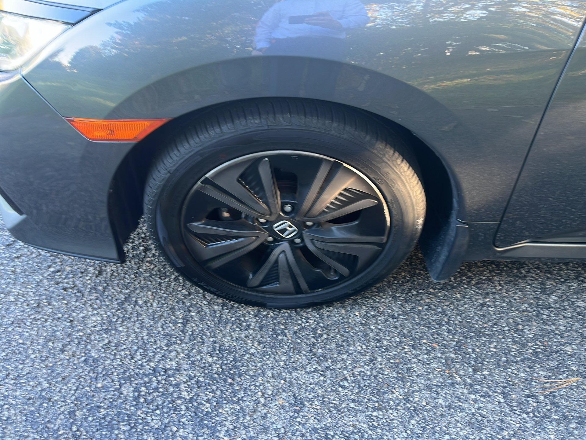 Used 2018 Honda Civic EX image 9