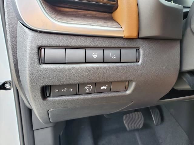 New 2026 Nissan Rogue Platinum image 26