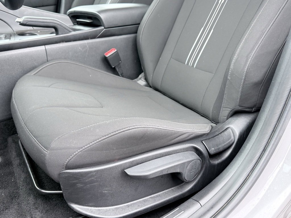 Certified 2024 Hyundai Elantra SEL image 21