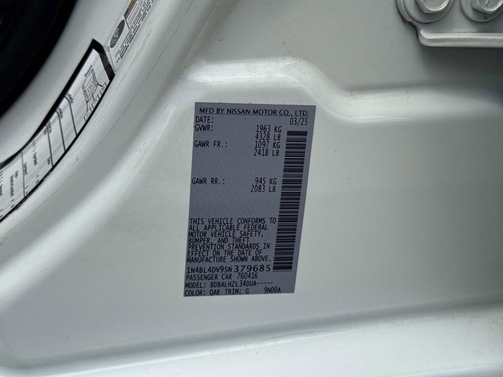 Used 2025 Nissan Altima 2.5 SV FWD image 50