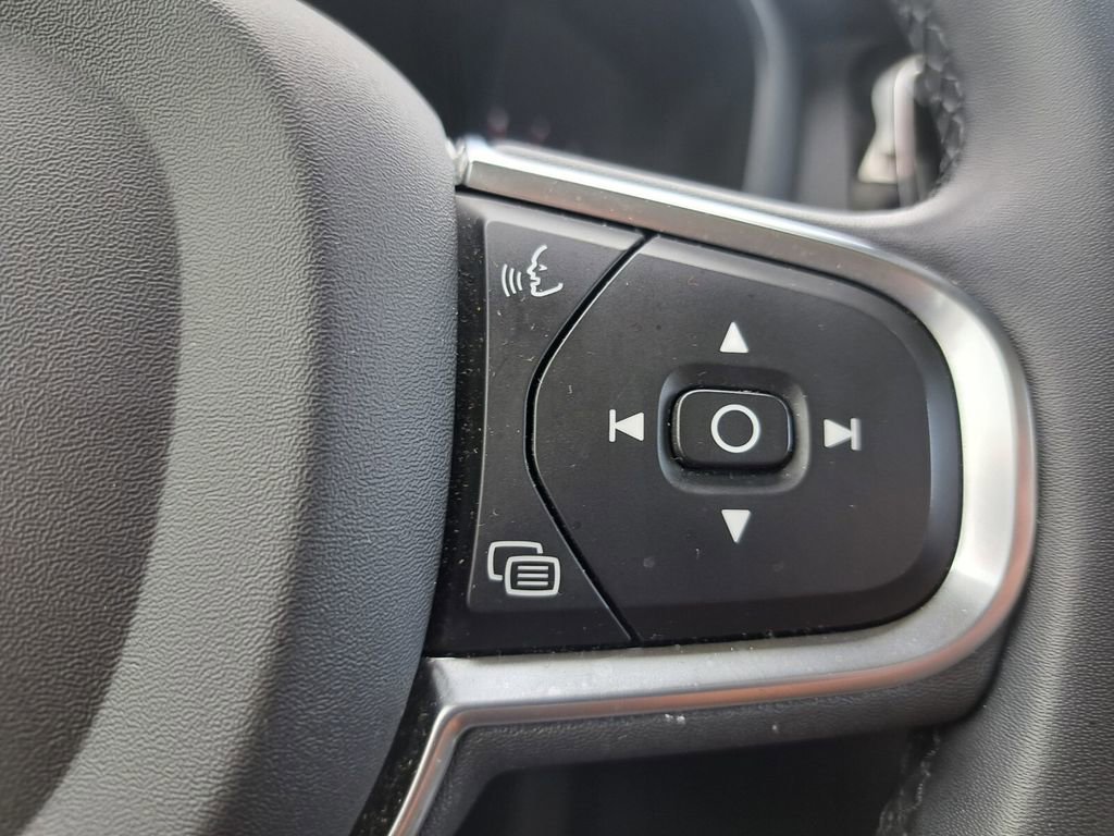 Used 2024 Volvo S60 B5 Core image 13