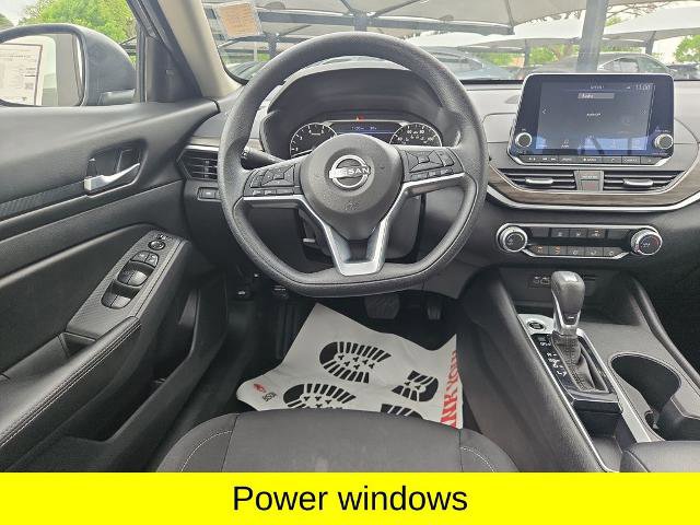 Certified 2025 Nissan Altima 2.5 SV FWD image 16