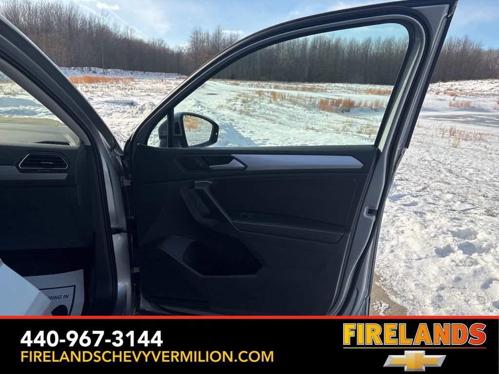 Used 2024 Volkswagen Tiguan S image 25