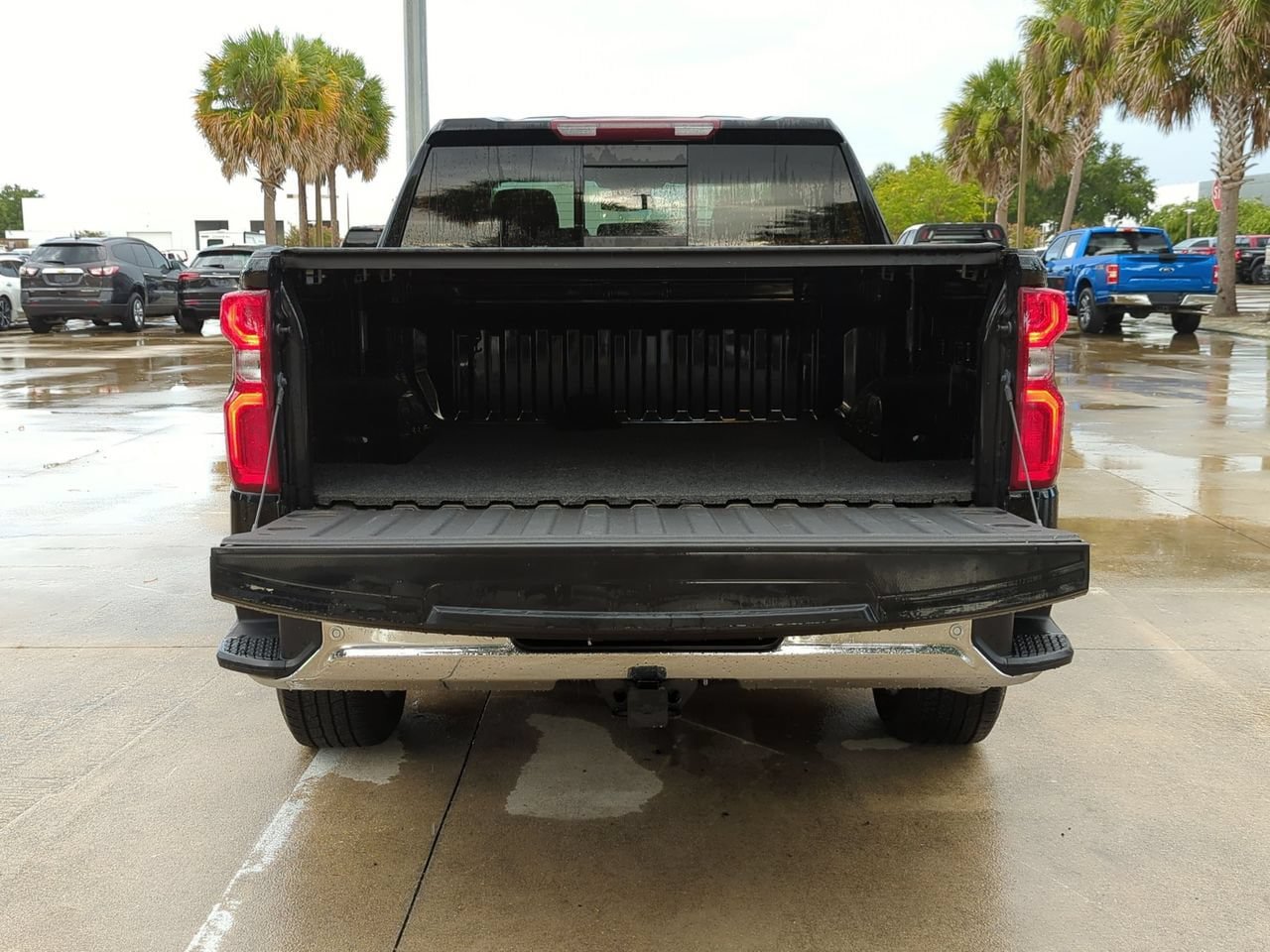 Certified 2024 Chevrolet Silverado 1500 LTZ w/ LTZ Convenience Package II RWD image 23