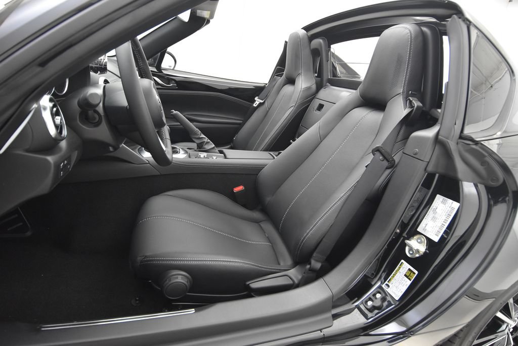 New 2026 MAZDA MX-5 Miata RF Grand Touring w/ Appearance Package RWD image 25