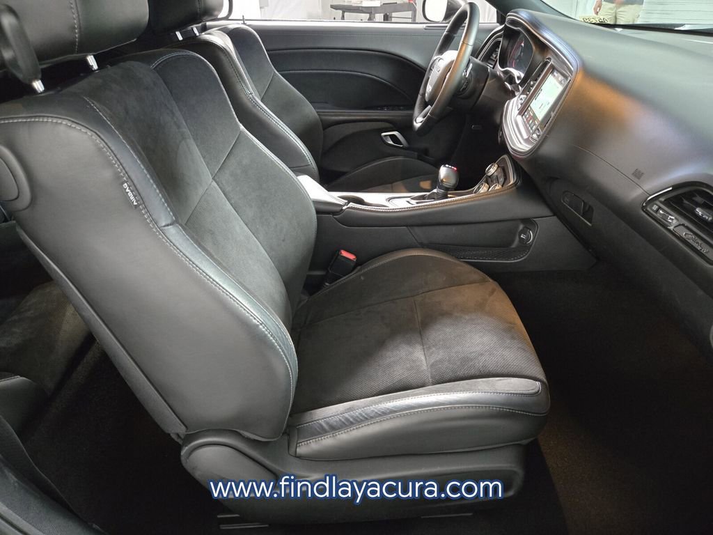Used 2022 Dodge Challenger GT w/ Plus Package image 18