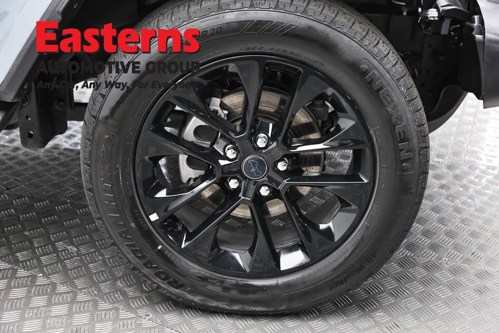 Used 2025 Jeep Wrangler Unlimited Sahara image 31