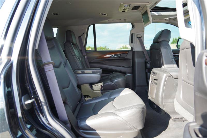 Used 2017 Cadillac Escalade Luxury AWD/4WD image 85