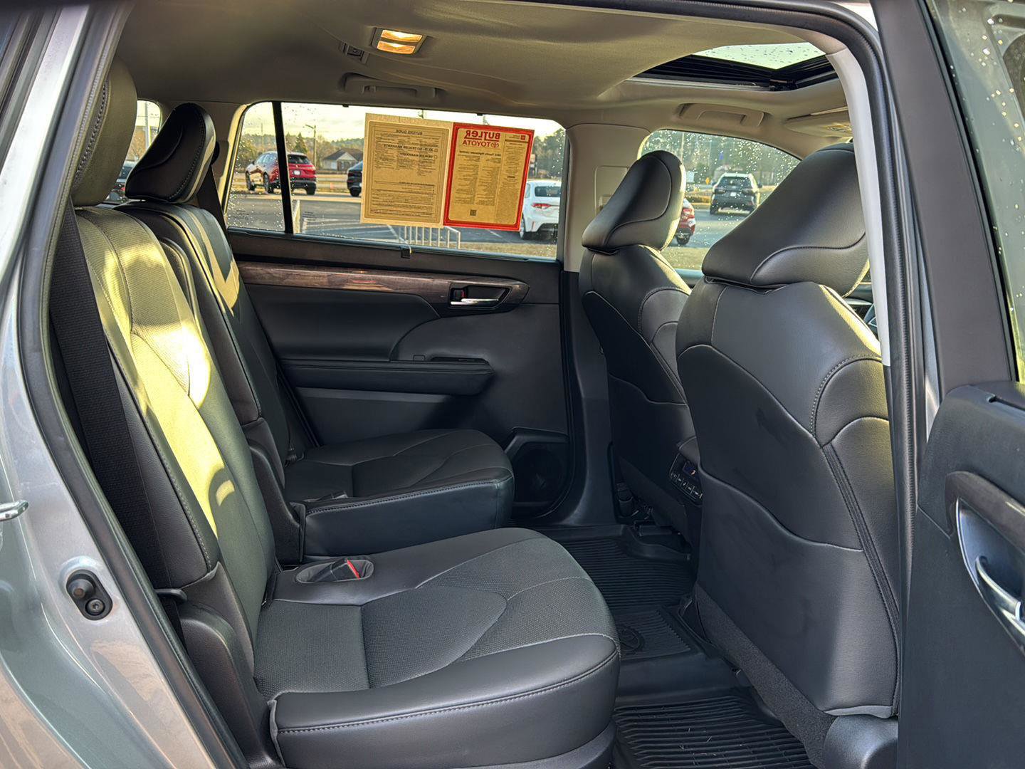 Certified 2022 Toyota Highlander Limited image 11