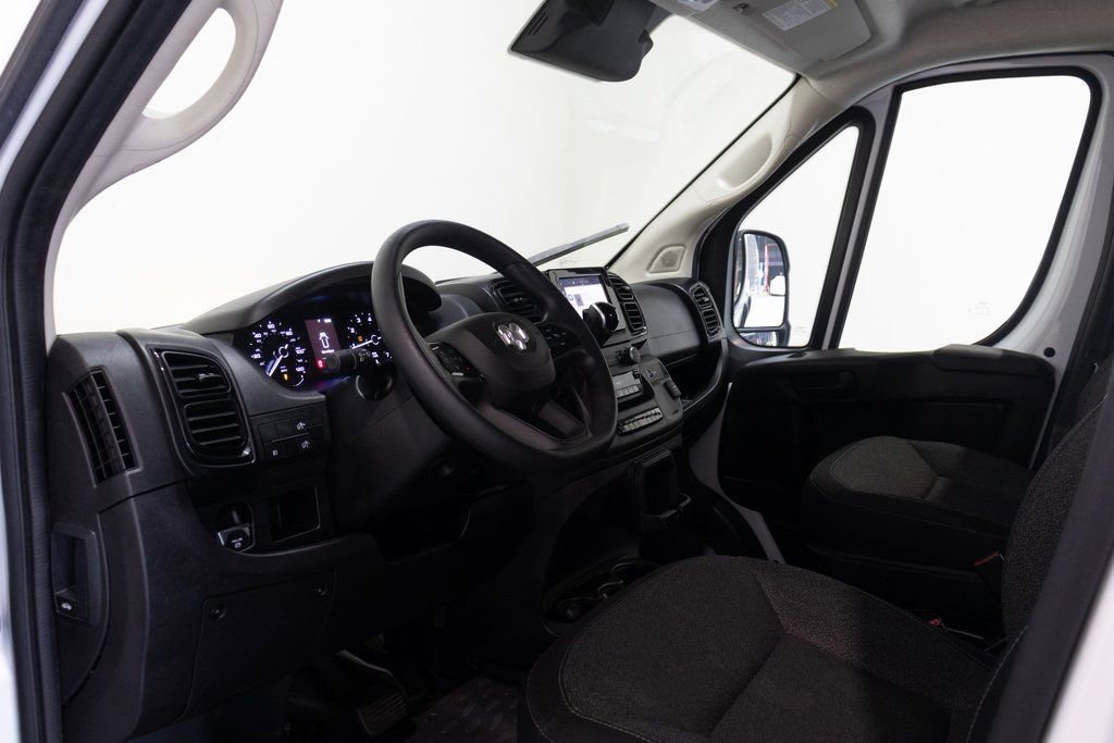 Used 2025 RAM ProMaster 2500 w/ Convenience Group image 13