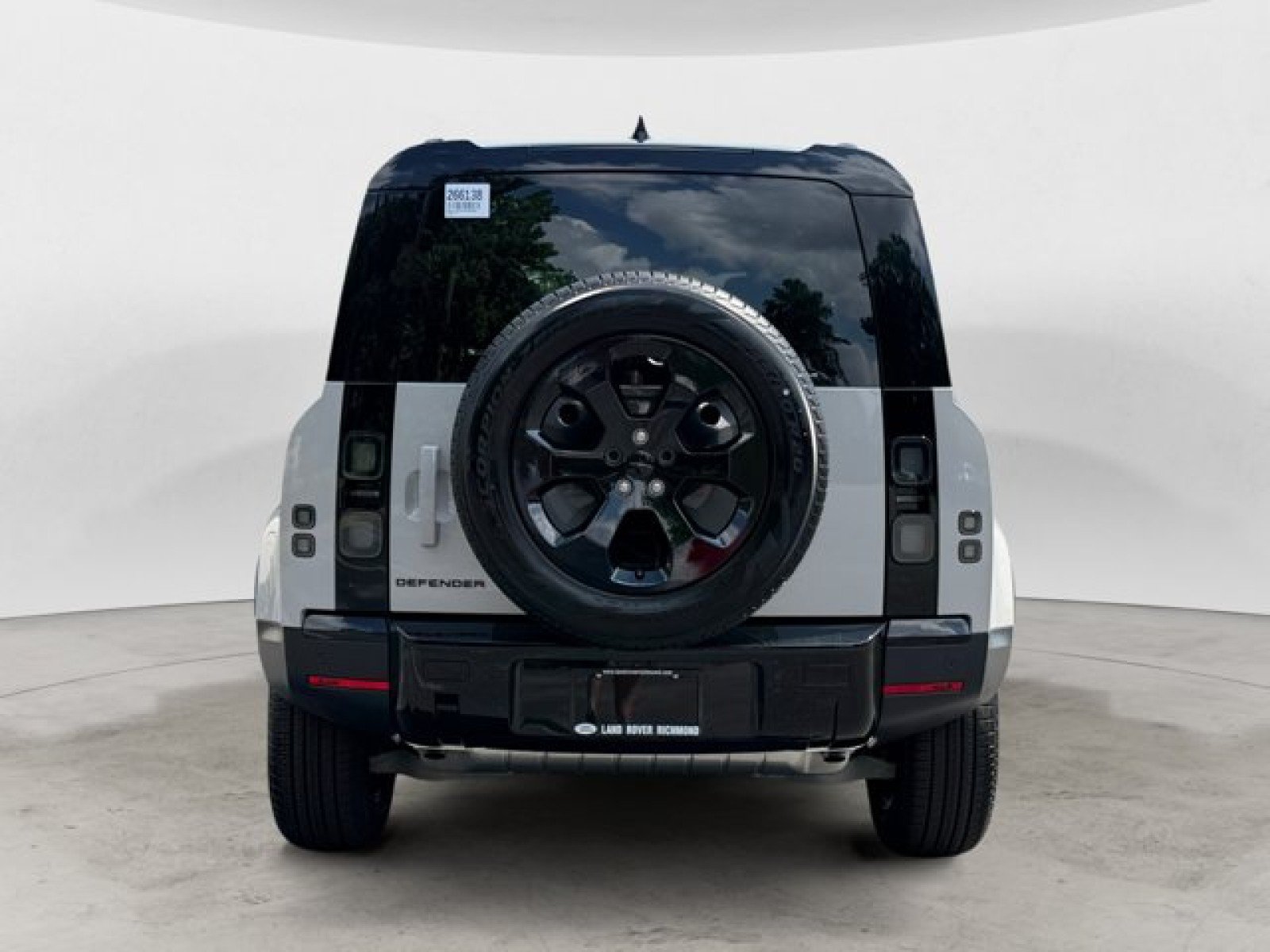 New 2026 Land Rover Defender 110 S AWD/4WD image 5