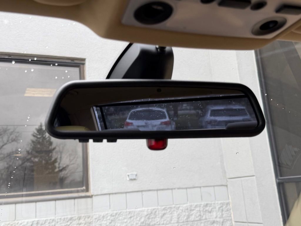 Used 2005 BMW 545i Sedan image 49