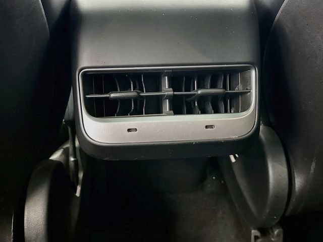 Used 2020 Tesla Model Y Performance AWD/4WD image 24