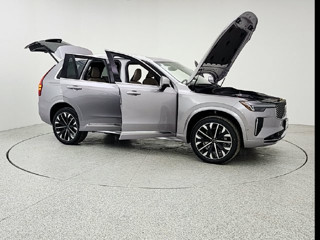 New 2026 Volvo XC90 B6 Plus w/ Protection Package AWD/4WD image 10