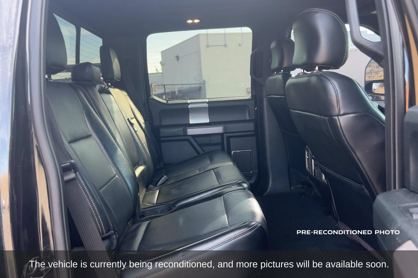 Used 2015 Ford F150 Lariat w/ Equipment Group 502A Luxury AWD/4WD image 15