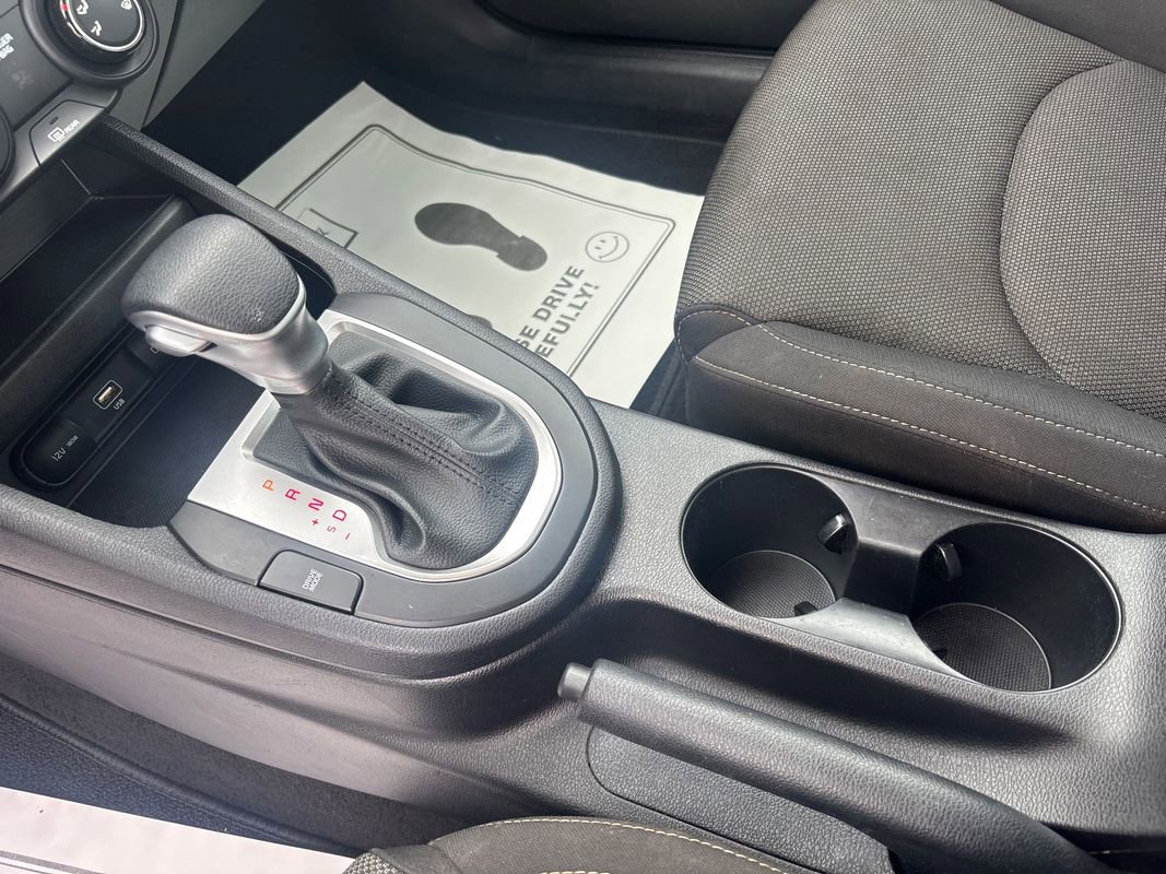 Used 2024 Kia Forte LXS w/ LXS Technology Package image 13